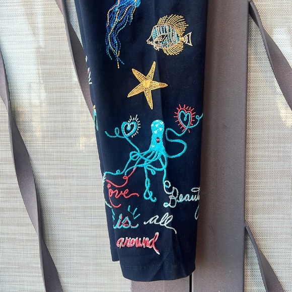 🌺 Johnny Was Embroidered Zoe Sweatshirt Tunic Top and Matching Leggings 🌺 - Picture 14 of 16